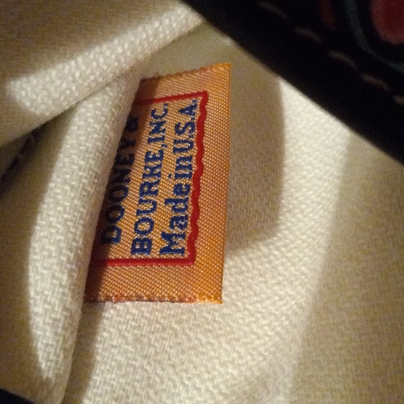 Dooney & Bourke Flap-Wristlet (NWOT) - Picture 12 of 16